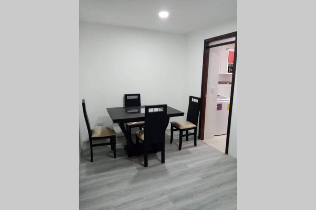 Apartment Departamento Junto A La Basilica Voto Nacional - *